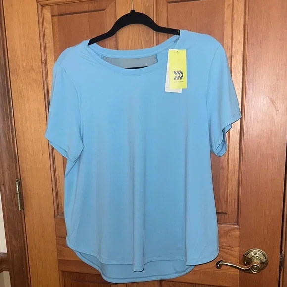 NWT All in Motion Women’s Shirt - Picture 1 of 6